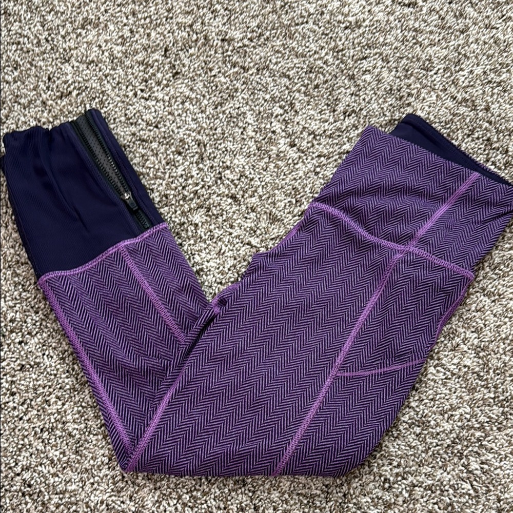 Lululemon Athletica Purple Leggings with Seam Detailing